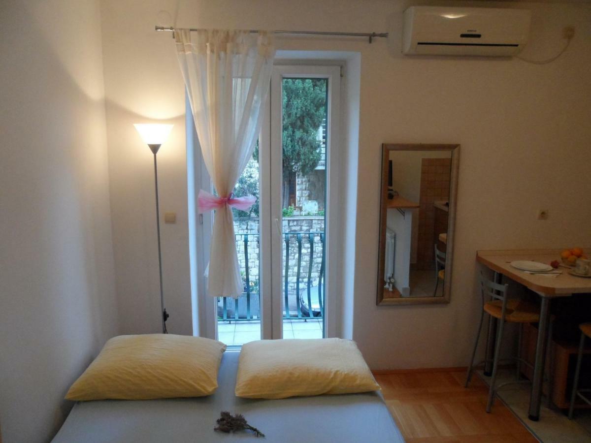 Apartment Marijo - close to center Split Exterior foto